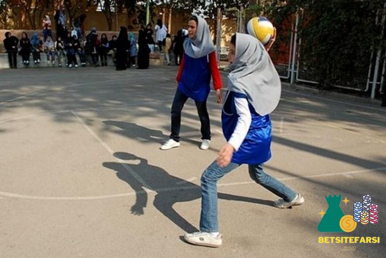 نحوه بازی بازی وسط تنها